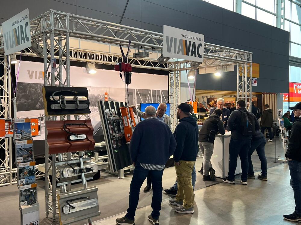 VIAVAC op de vakbeurs Dach+Holz International